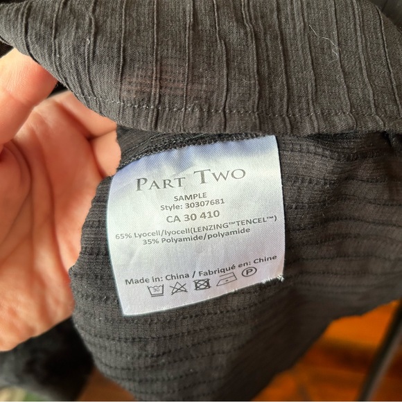 Puff Sleeve Blouse - Picture 4 of 4